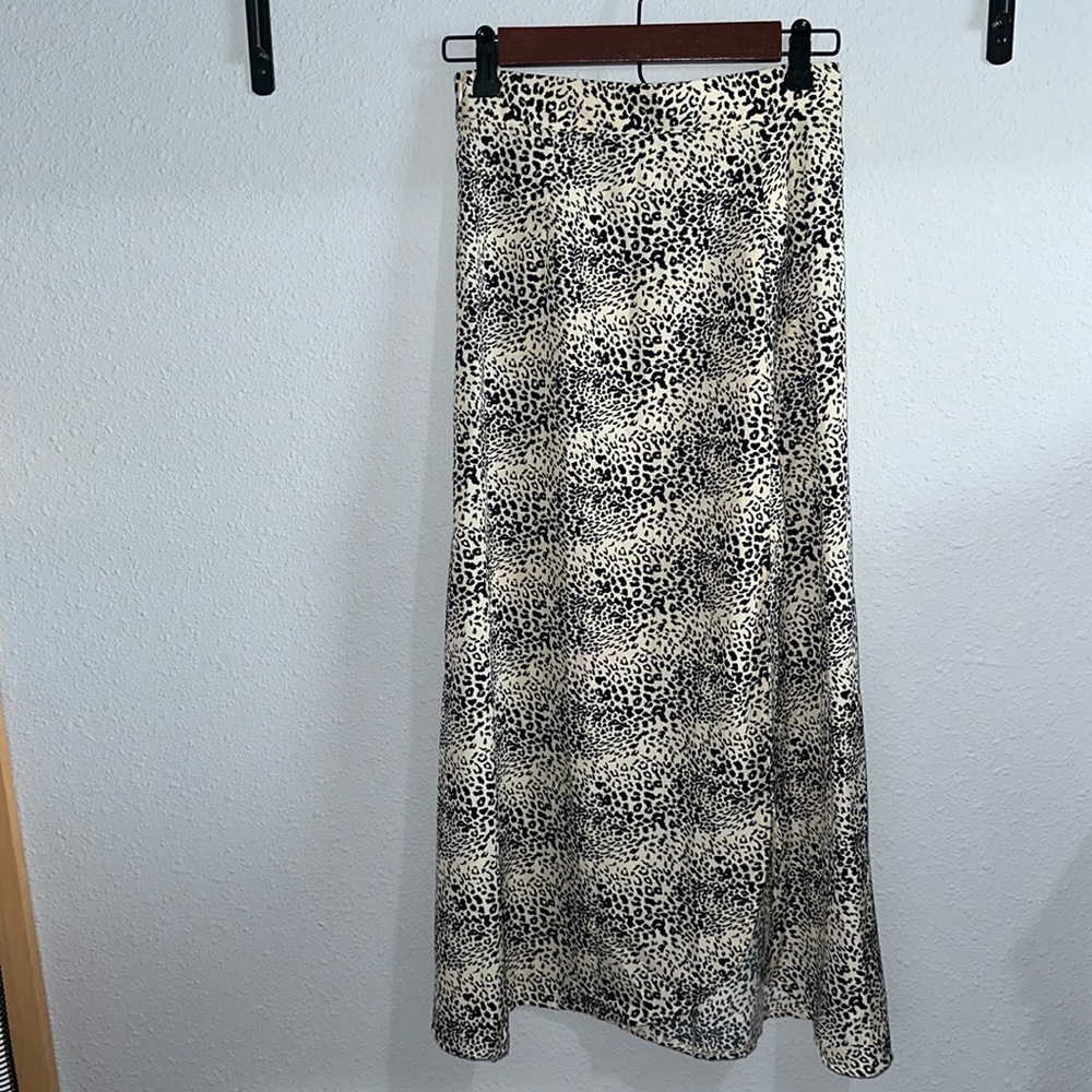 Animal print skirt size XS